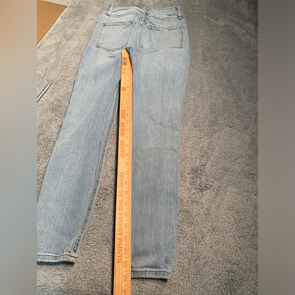 Elizabeth and James Distressed Light Blue high rise skinny ankle Jeans 0-25 - Picture 9 of 10